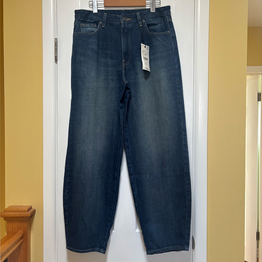 Zara Curved Jeans